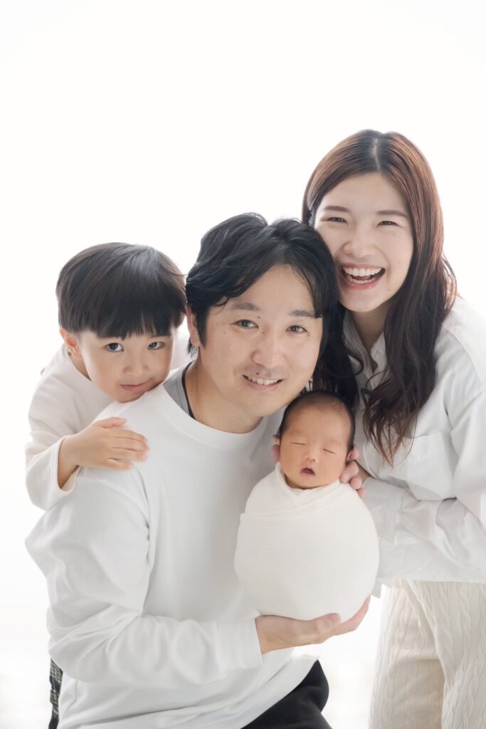 family newborn photo