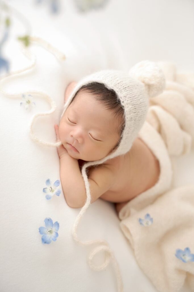 floral newborn photo