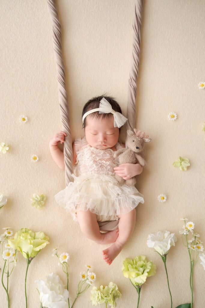 poses newborn photo