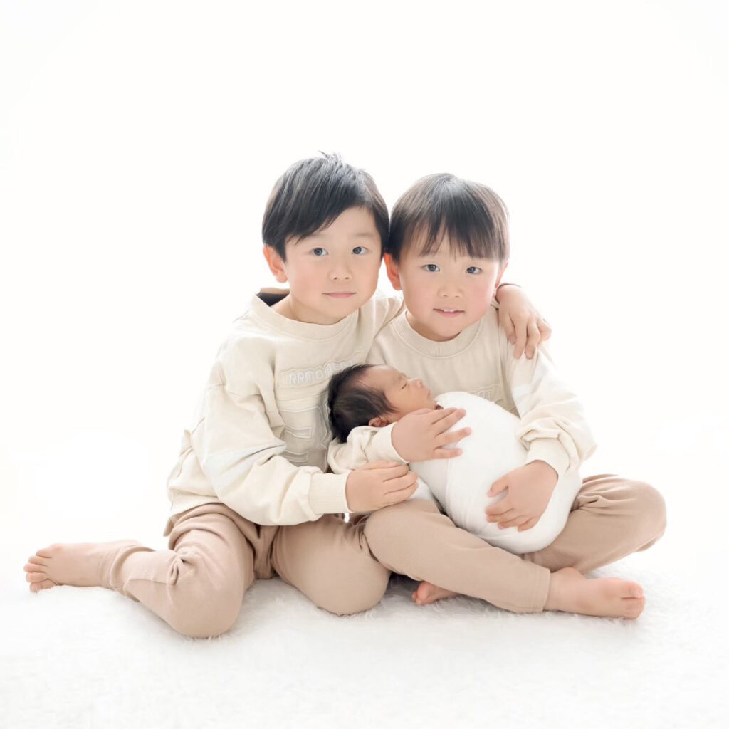 family newborn photo
