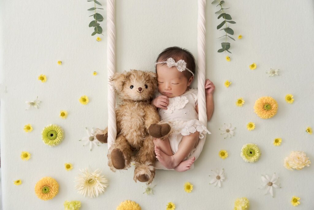 floral newborn photo