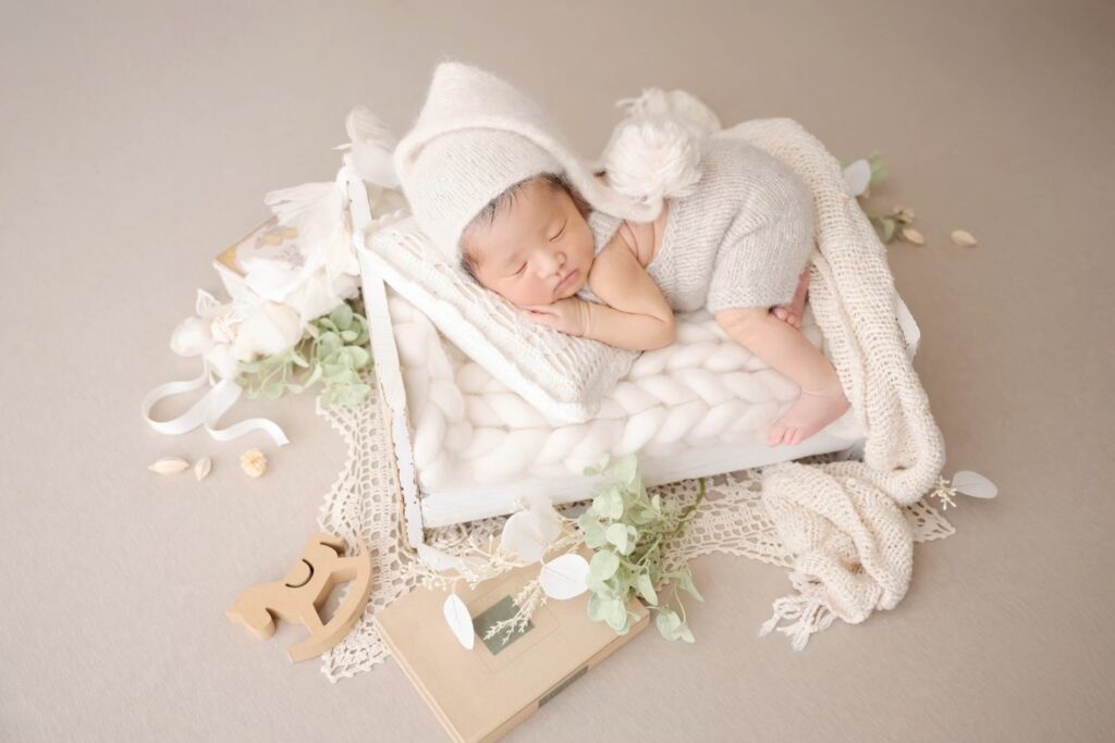 poses newborn photo