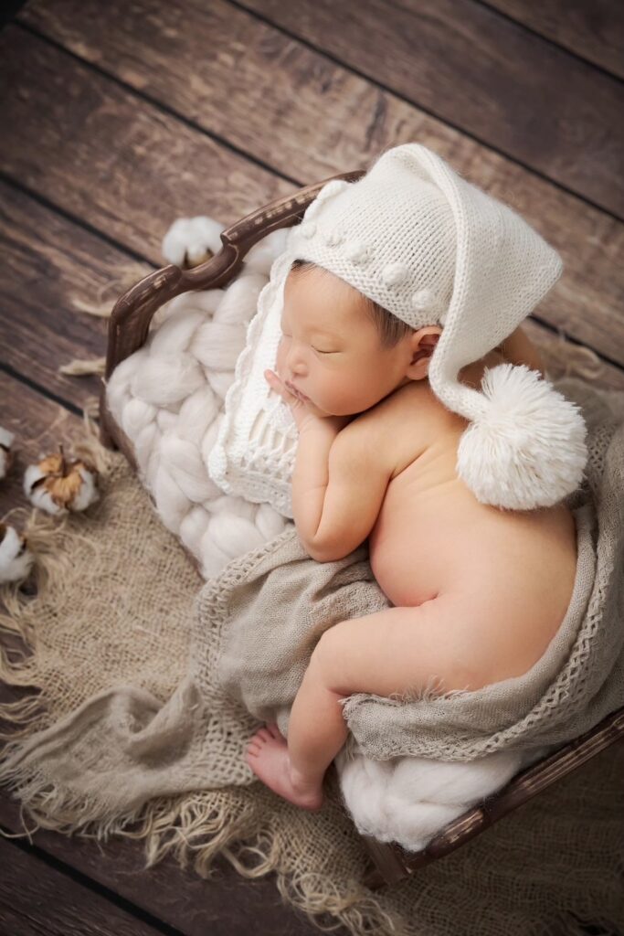 poses newborn photo
