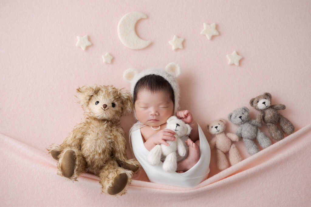 swaddle newborn photo