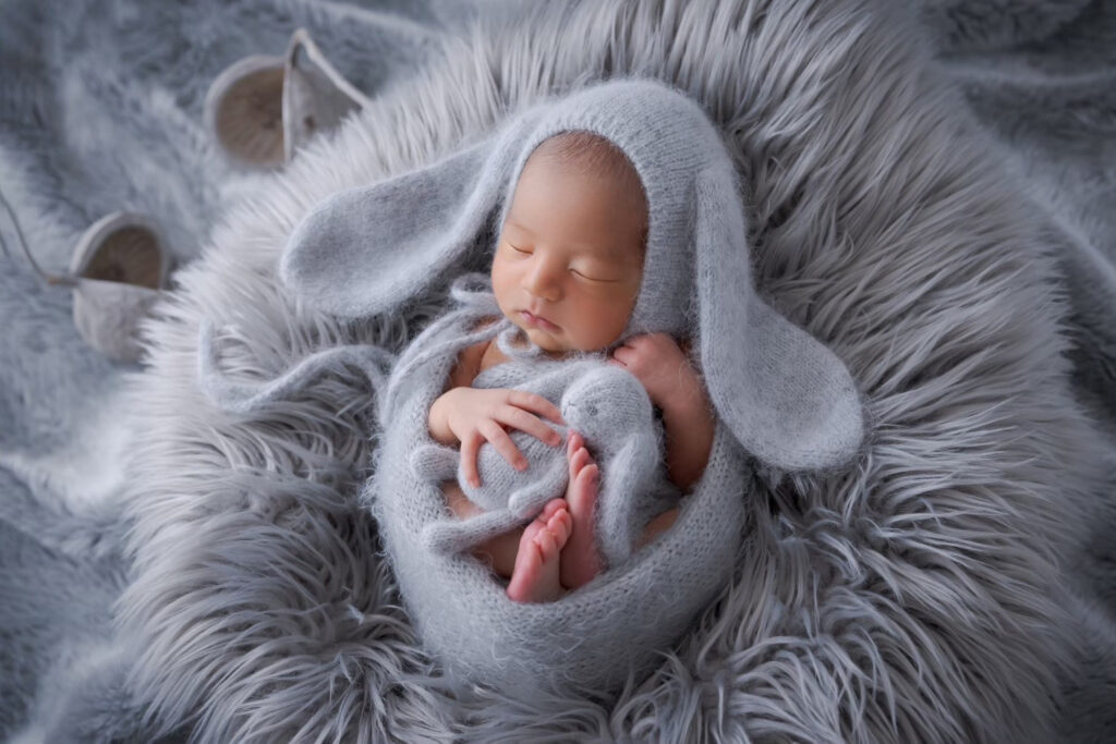 swaddle newborn photo