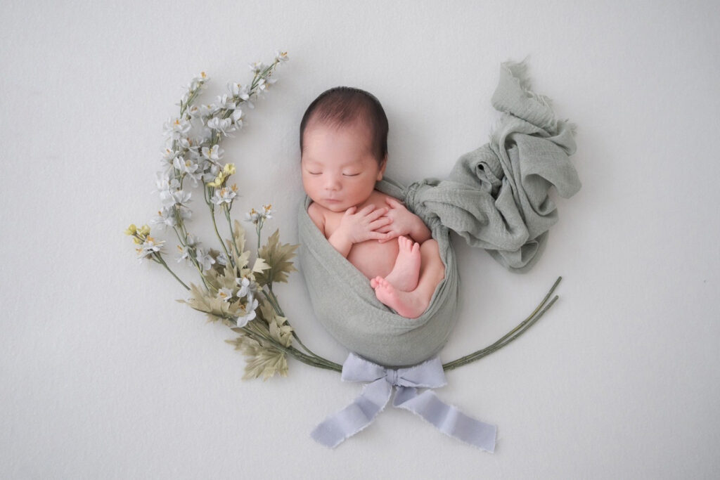 swaddle newborn photo