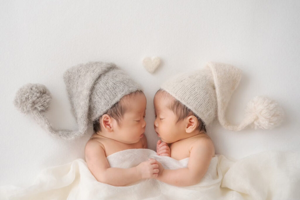 twins newborn photo